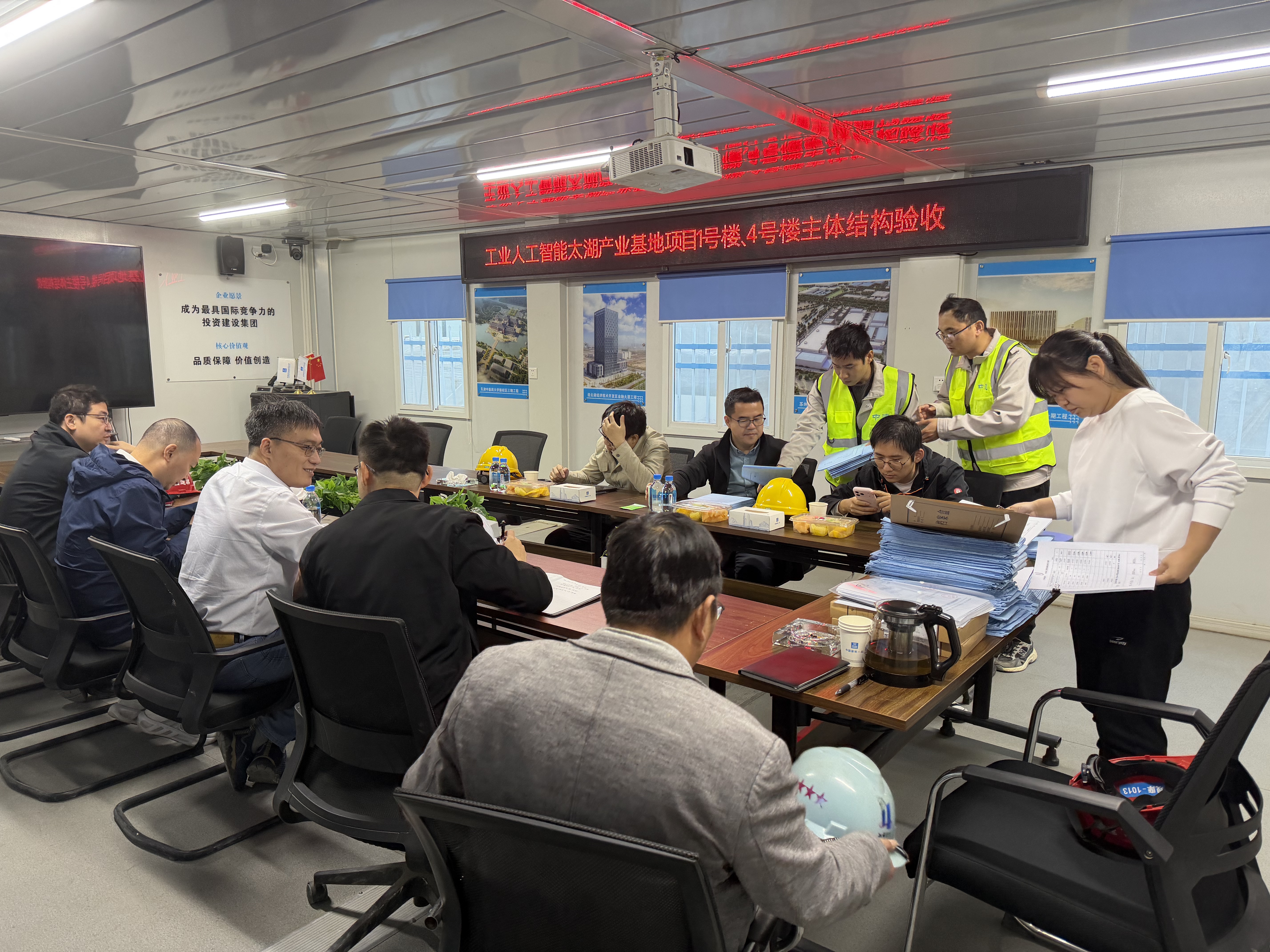 照片.jpg 照片.jpg